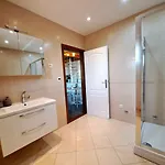 Oaza Mira *