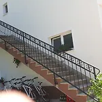 Oaza Mira *