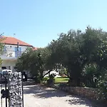 Oaza Mira