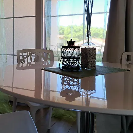 Oaza Mira Appartement Tribalj