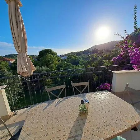 Oaza Mira Apartament Tribalj