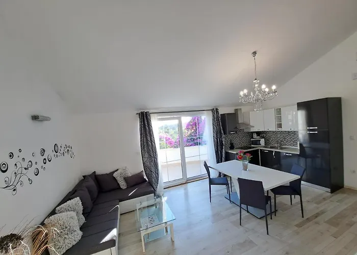 Oaza Mira דירה Tribalj